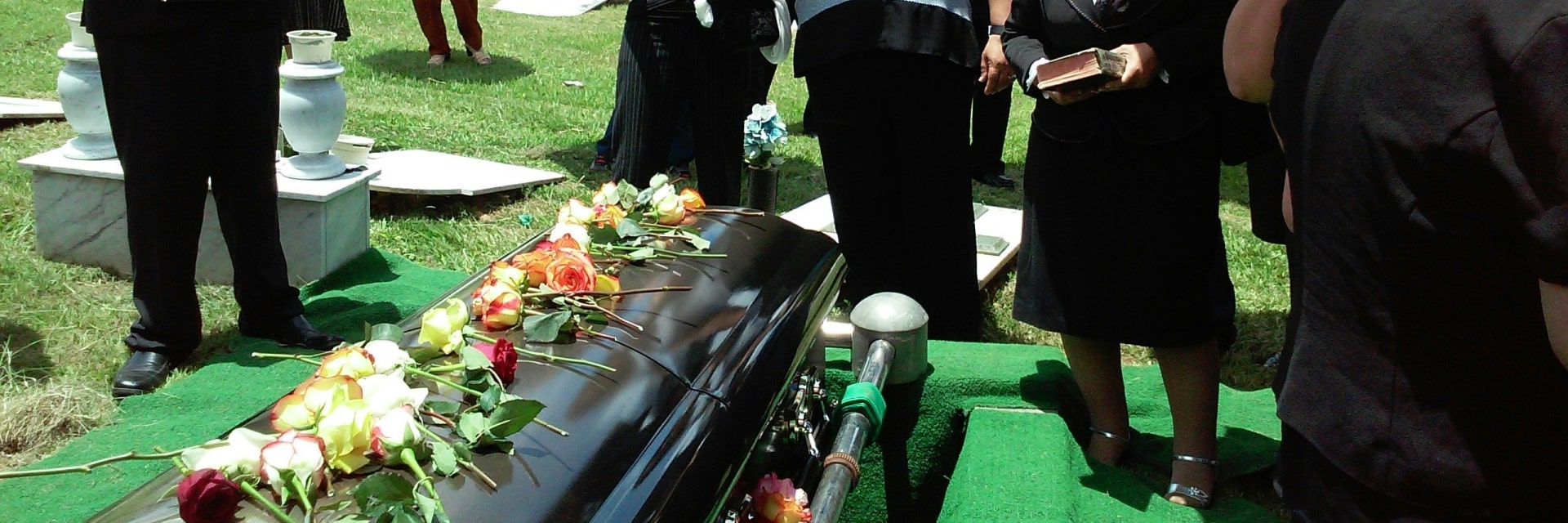 Meaningful Ways to Bury Spiralling Funeral Costs 1.jpg