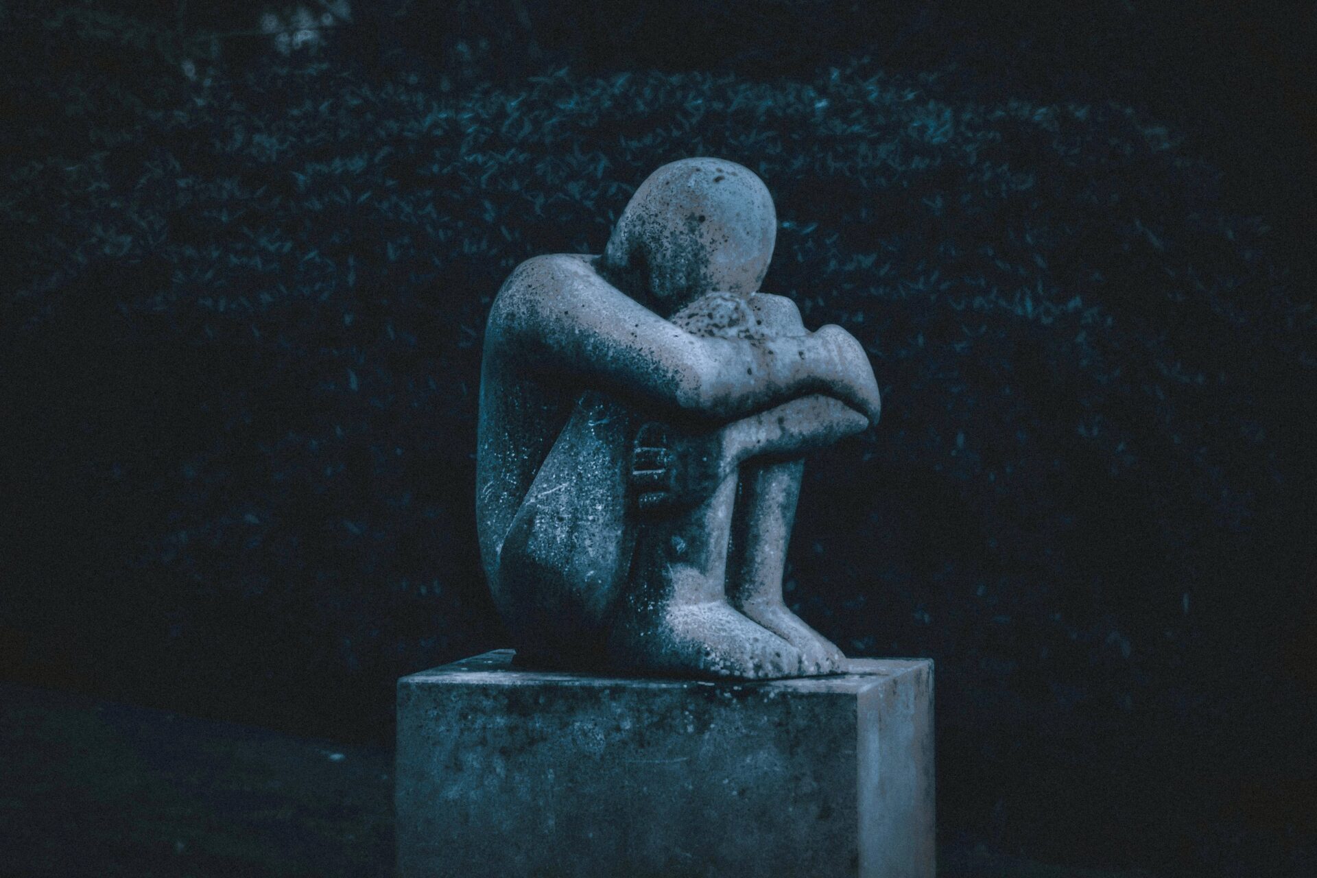 Grief statue